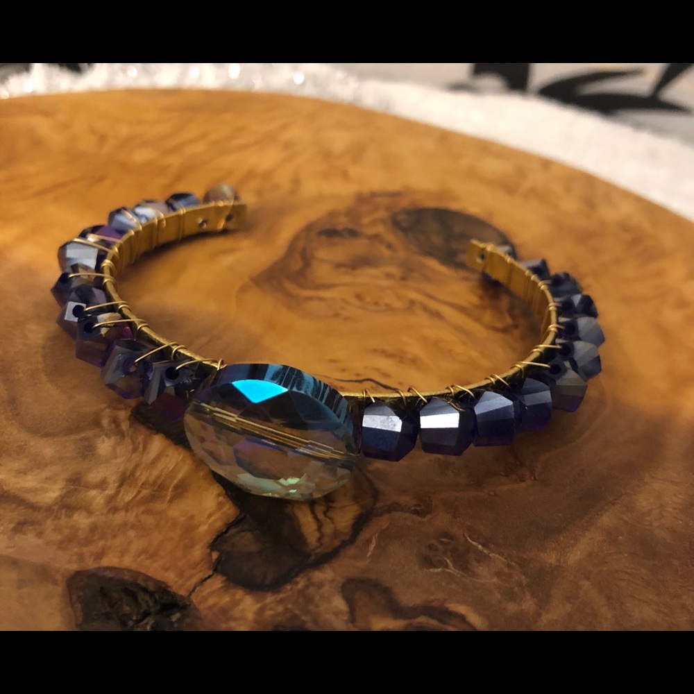 Glass crystal cuff‎ bracelet